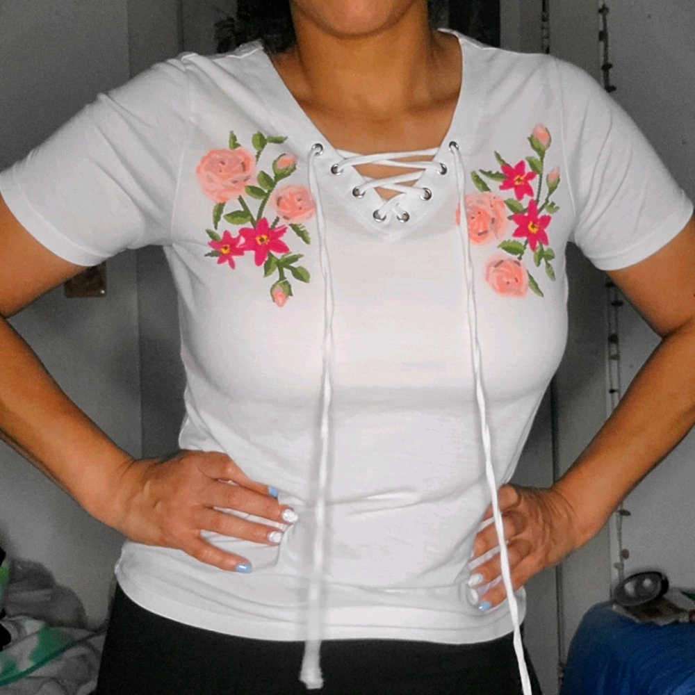 Floral tie up tshirt